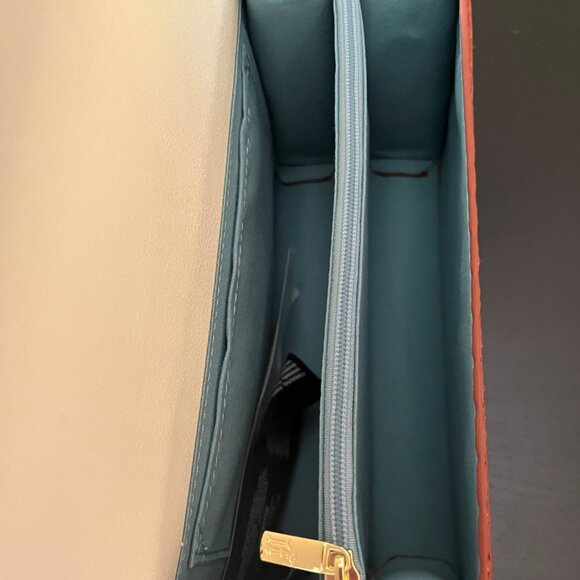 🚦Loungefly Disney Dumbo Floral Crossbody Bag New! - Picture 7 of 10